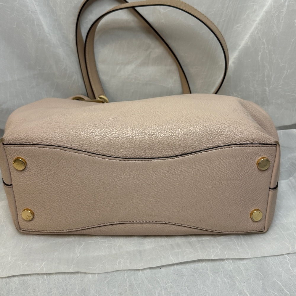 Michael Kors Blush Shoulder Bag with Gold Accents Raven - Picture 6 of 13